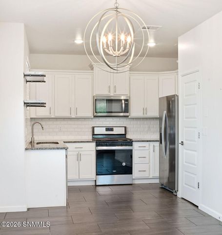 2005 E Villa Napoli Loop, Las Cruces, NM 88011