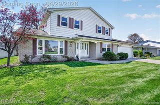 36365 6 Mile Road, Livonia, MI 48152