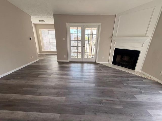 2220 Bering Dr Drive 12, Houston, TX 77057