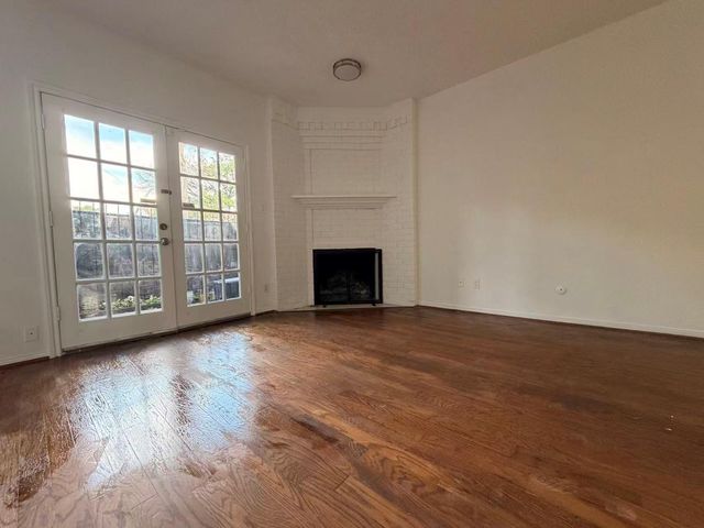 2220 Bering Dr Drive 12, Houston, TX 77057