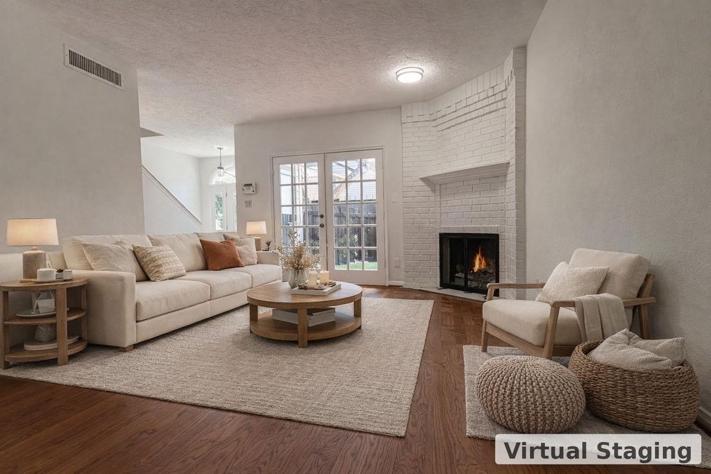 2220 Bering Dr Drive 12, Houston, TX 77057