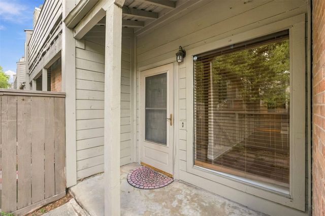 1646 Prairie Mark Lane, Houston, TX 77077