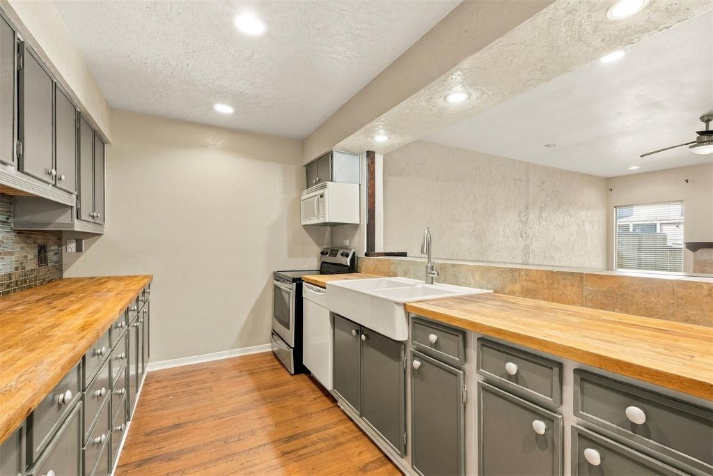 1646 Prairie Mark Lane, Houston, TX 77077