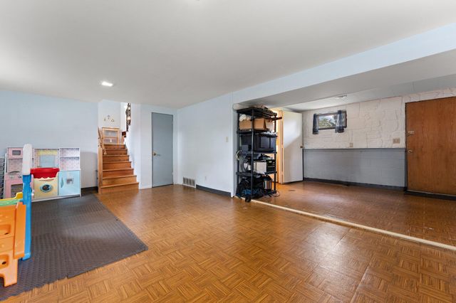 5484 Buckeye Avenue, Portage, IN 46368