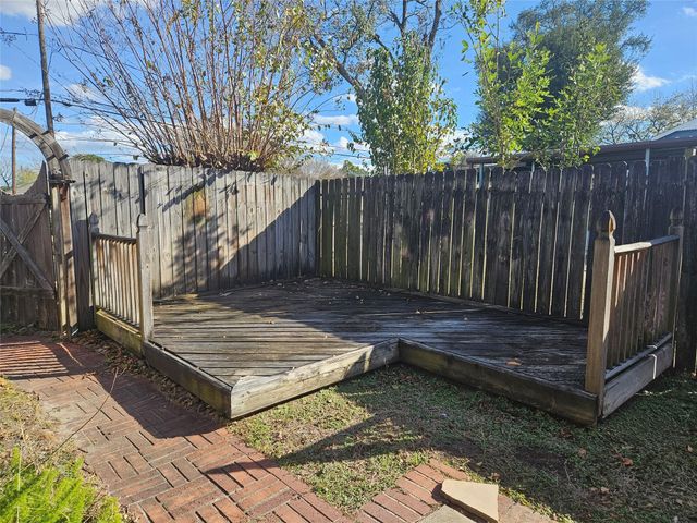 1110 Ivy Avenue, Deer Park, TX 77536