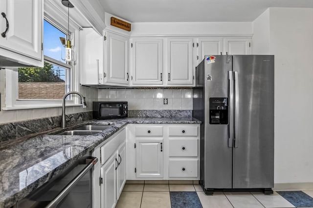 21 Cardosi Court, Pawtucket, RI 02861