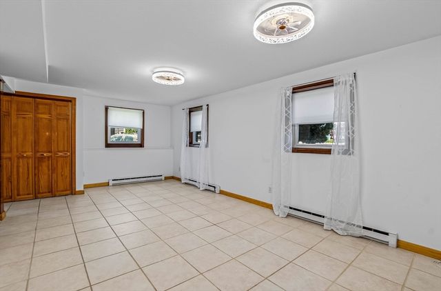 21 Cardosi Court, Pawtucket, RI 02861