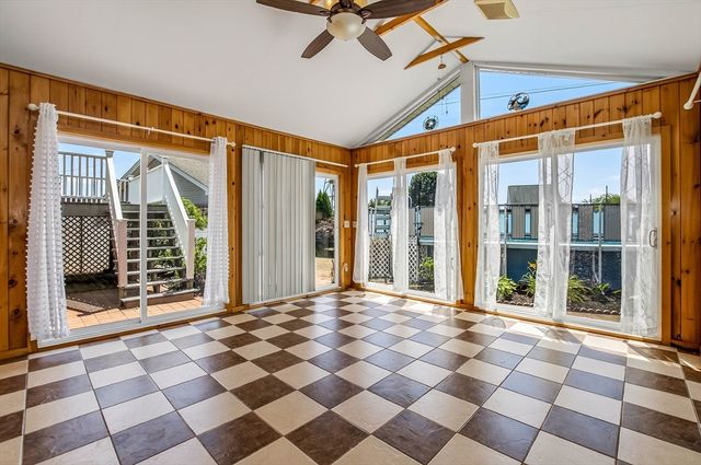 21 Cardosi Court, Pawtucket, RI 02861