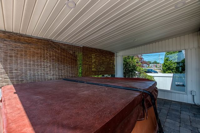 21 Cardosi Court, Pawtucket, RI 02861