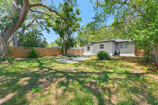 1275 PALM STREET, Clearwater, FL 33755