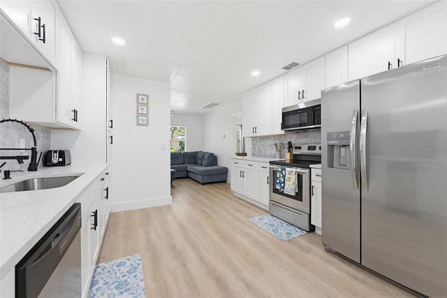 1275 PALM STREET, Clearwater, FL 33755