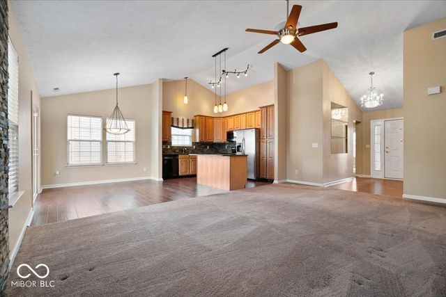 6513 Abby Lane, Zionsville, IN 46077