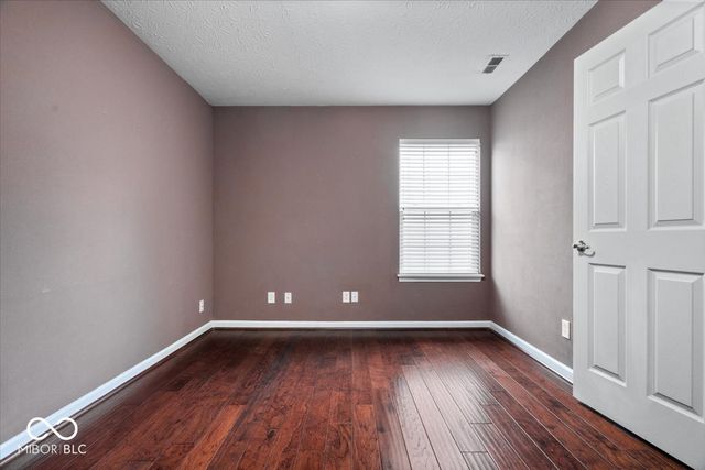 6513 Abby Lane, Zionsville, IN 46077