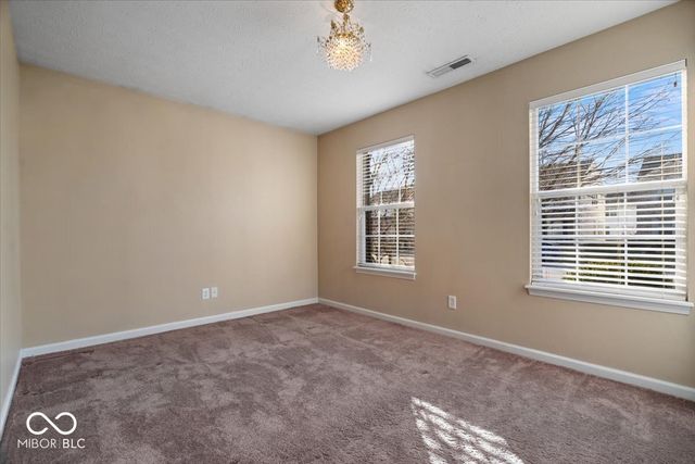 6513 Abby Lane, Zionsville, IN 46077