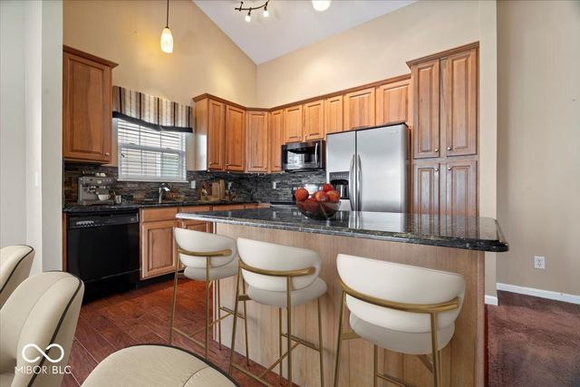 6513 Abby Lane, Zionsville, IN 46077