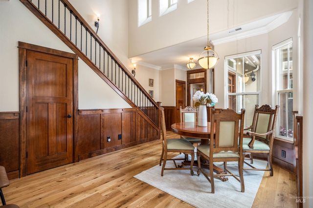 253 E Wexford Ln, Eagle, ID 83616