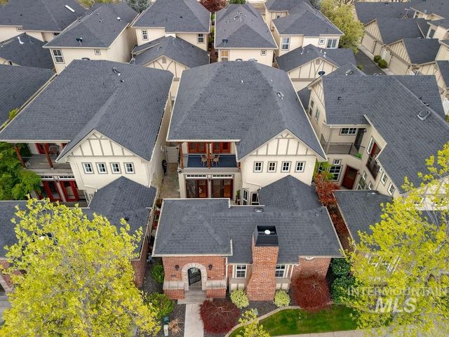 253 E Wexford Ln, Eagle, ID 83616