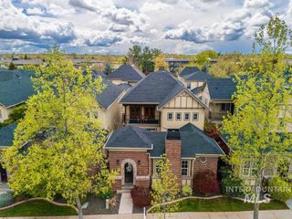 253 E Wexford Ln, Eagle, ID 83616