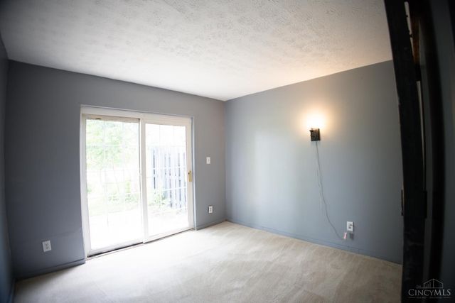 101 Highridge Court, Franklin, OH 45005