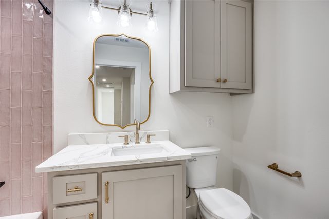 200 Kennedi Drive, Whitesboro, TX 76273