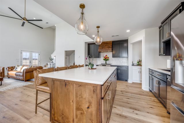 200 Kennedi Drive, Whitesboro, TX 76273