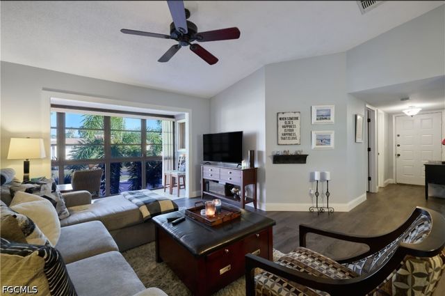 8171 S Woods CIR 8, Fort Myers, FL 33919