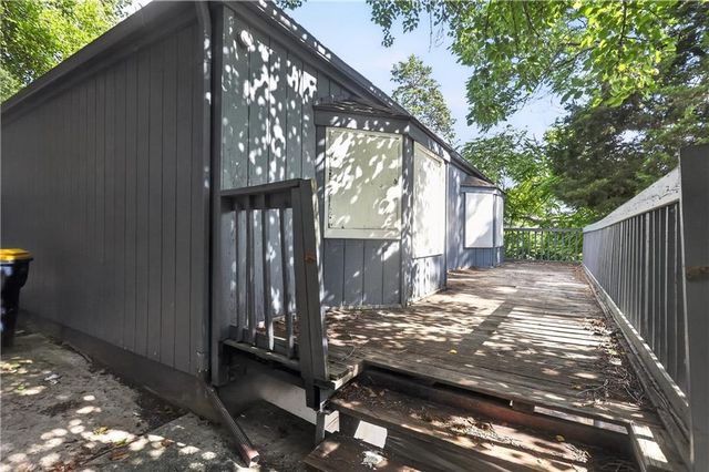 8155 Holmes Road, Kansas City, MO 64131
