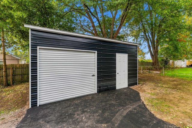 2214 Kosta Street, Burton, MI 48529