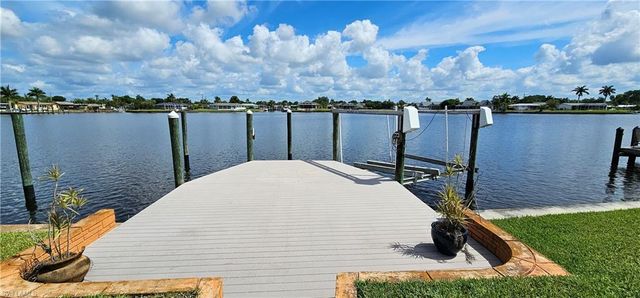 1802 Lakeview BLVD, North Fort Myers, FL 33903