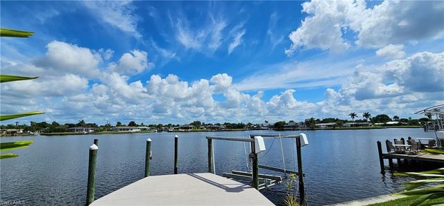 1802 Lakeview BLVD, North Fort Myers, FL 33903