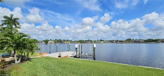 1802 Lakeview BLVD, North Fort Myers, FL 33903