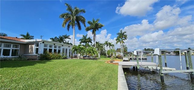 1802 Lakeview BLVD, North Fort Myers, FL 33903