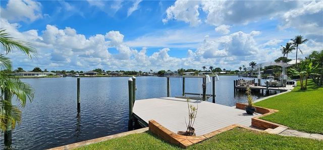 1802 Lakeview BLVD, North Fort Myers, FL 33903