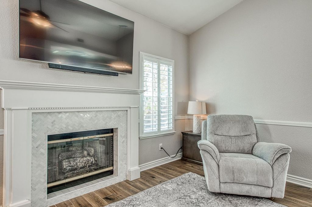 Image 14 of property listing at 290 W Loyola Avenue, Clovis, CA 93619