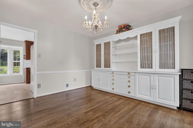8912 N WESTLAND DR, Gaithersburg, MD 20877