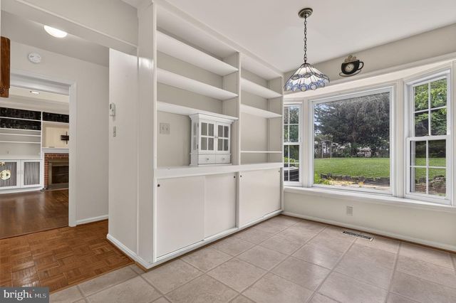 8912 N WESTLAND DR, Gaithersburg, MD 20877