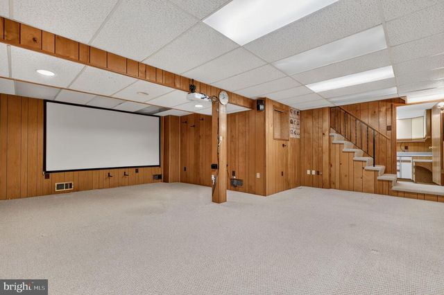 8912 N WESTLAND DR, Gaithersburg, MD 20877