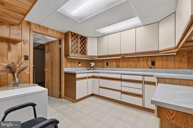 8912 N WESTLAND DR, Gaithersburg, MD 20877