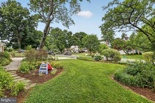 8912 N WESTLAND DR, Gaithersburg, MD 20877