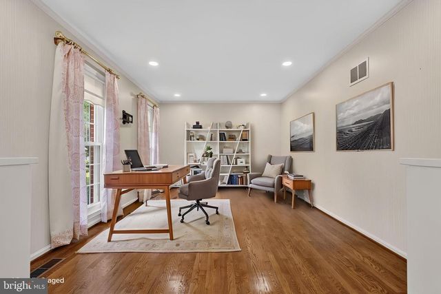8912 N WESTLAND DR, Gaithersburg, MD 20877
