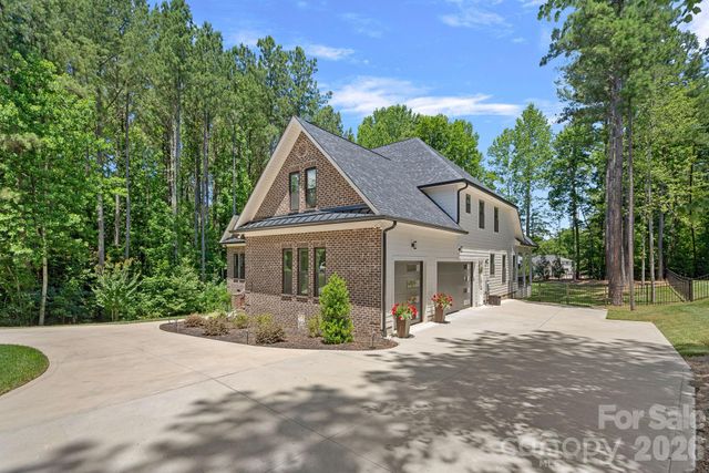 156 Crooked Branch Way, Troutman, NC 28166