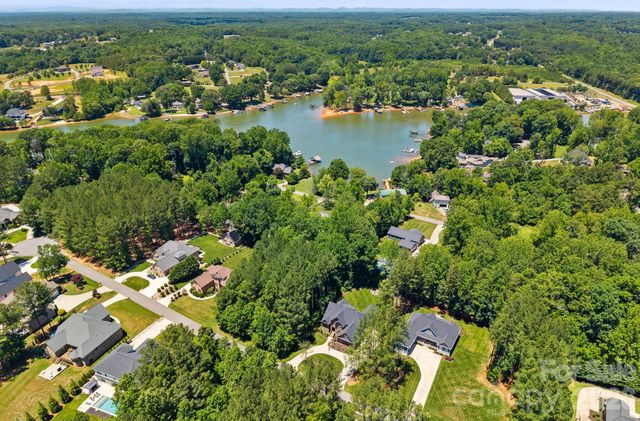156 Crooked Branch Way, Troutman, NC 28166
