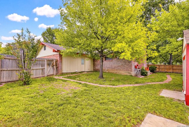 214 SONATA DR, San Antonio, TX 78216