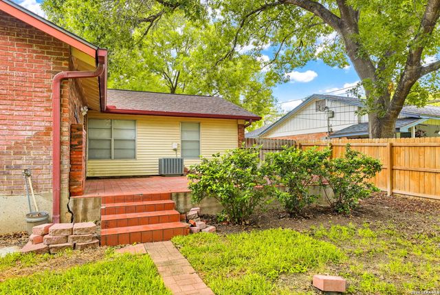 214 SONATA DR, San Antonio, TX 78216