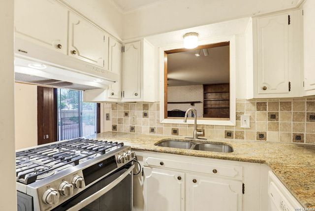 214 SONATA DR, San Antonio, TX 78216