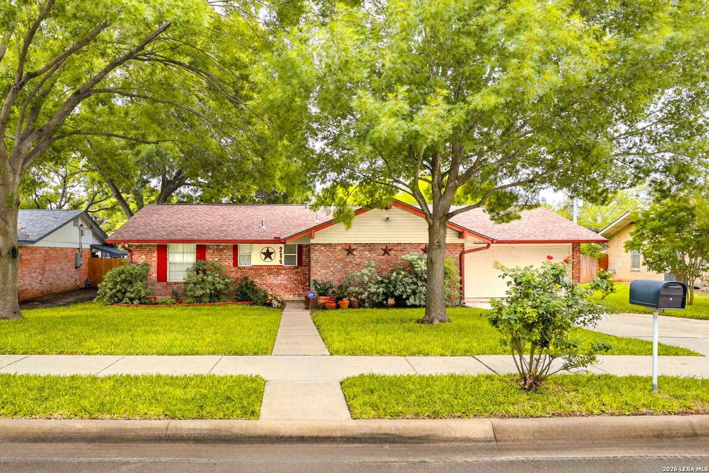 214 SONATA DR, San Antonio, TX 78216