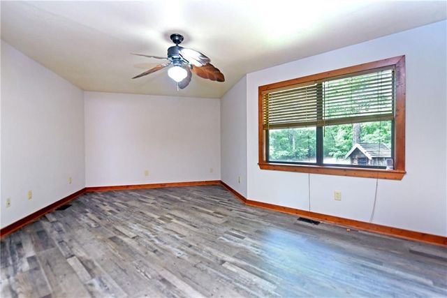 3857 Gumlog Road, Young Harris, GA 30582