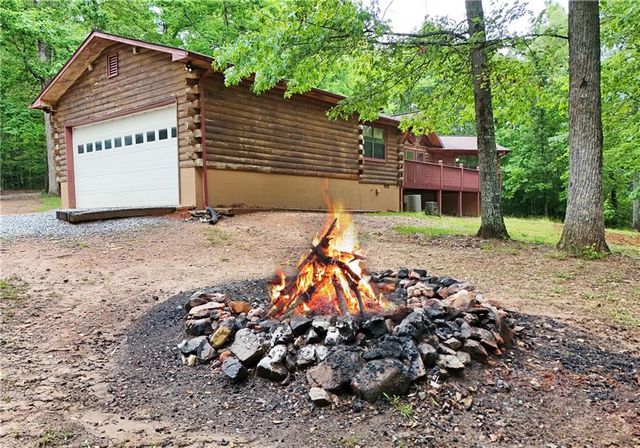 3857 Gumlog Road, Young Harris, GA 30582