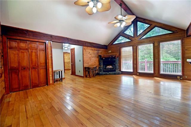 3857 Gumlog Road, Young Harris, GA 30582