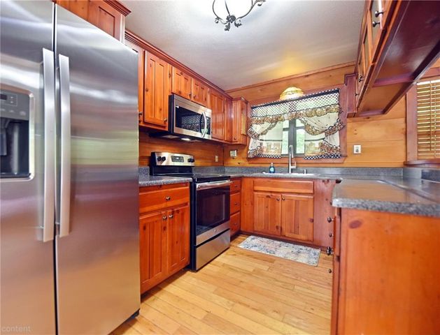 3857 Gumlog Road, Young Harris, GA 30582